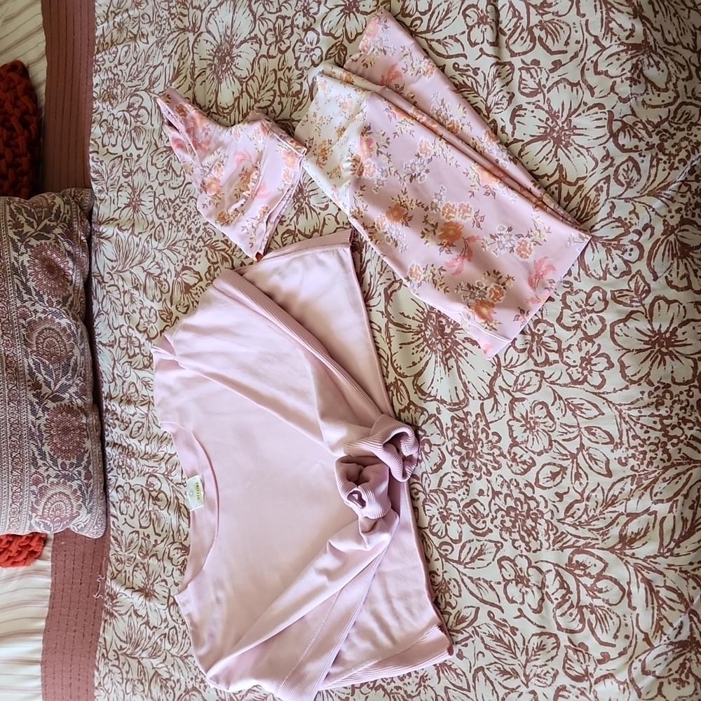 Aerie set
